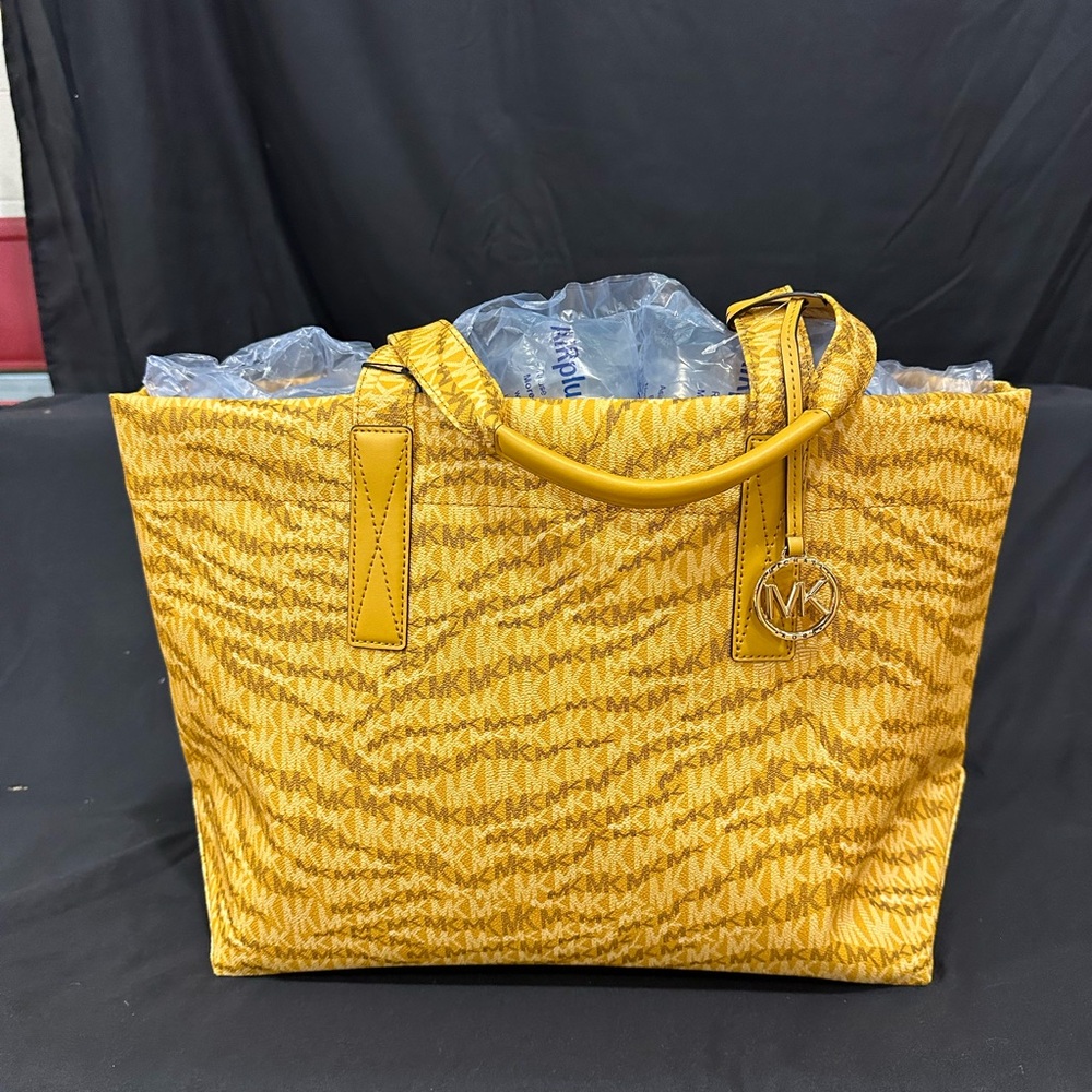 Michael Kors- Large Tote Bag- Marigold